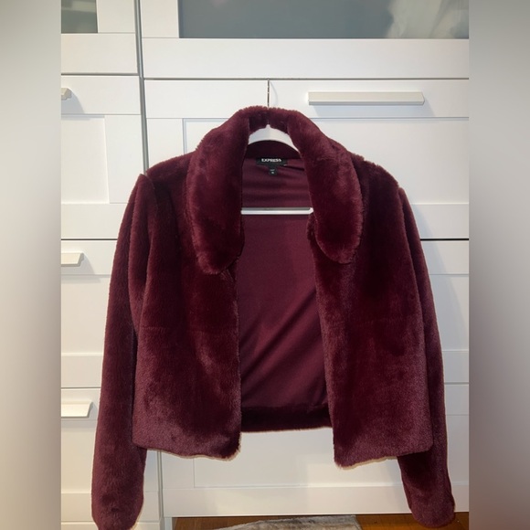 Express Cozy Faux Fur Coat - Picture 3 of 6